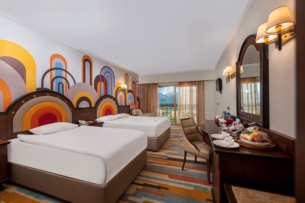 rooms-corner-superior-room-side-sea-view