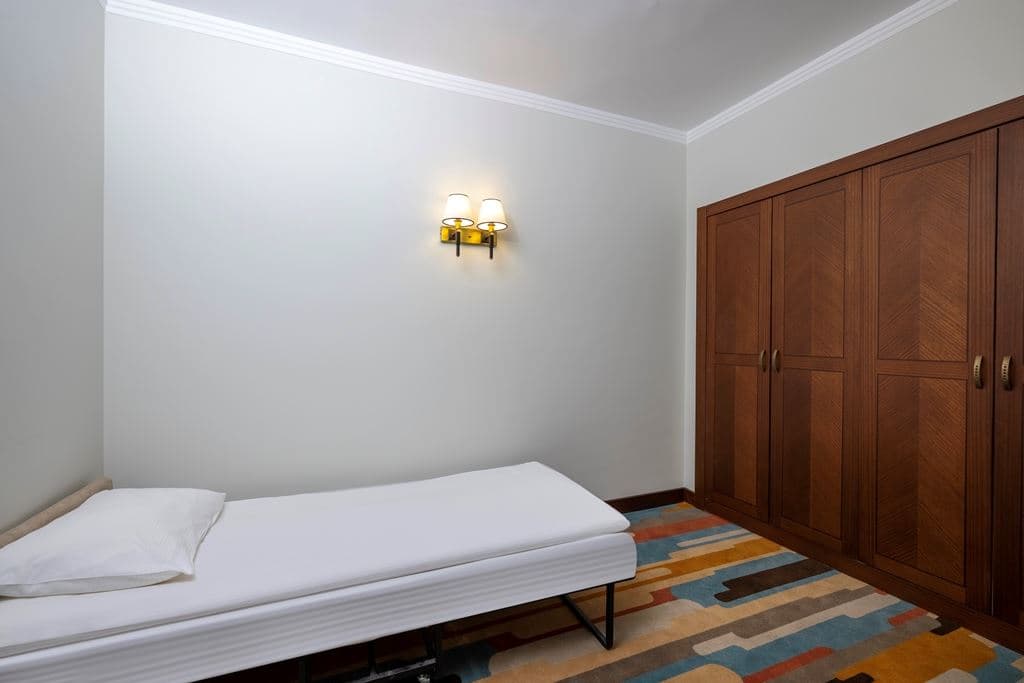 rooms-family-room