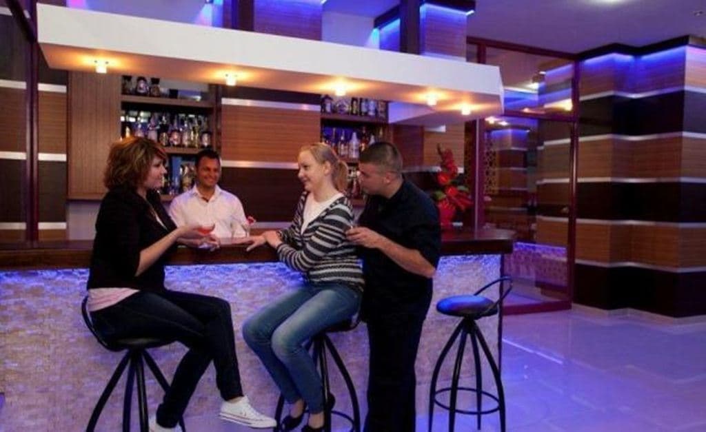 bars-pool-bar