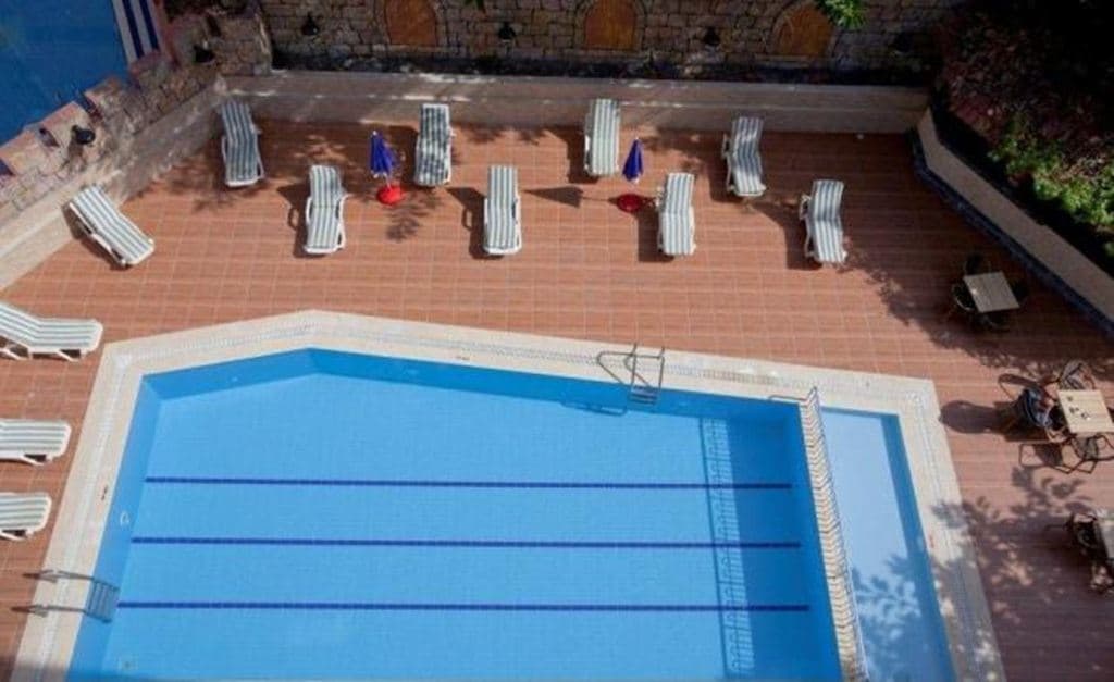 pools-outdoor-pool