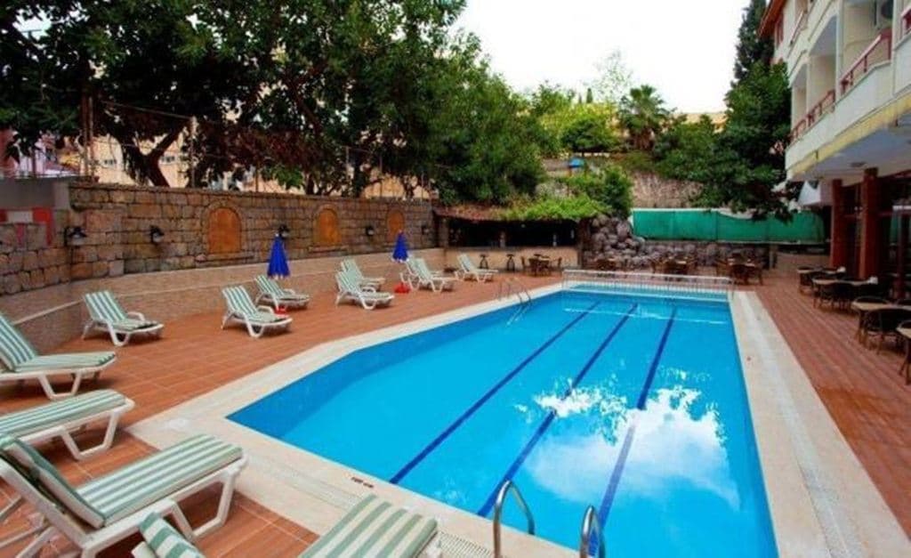 pools-outdoor-pool