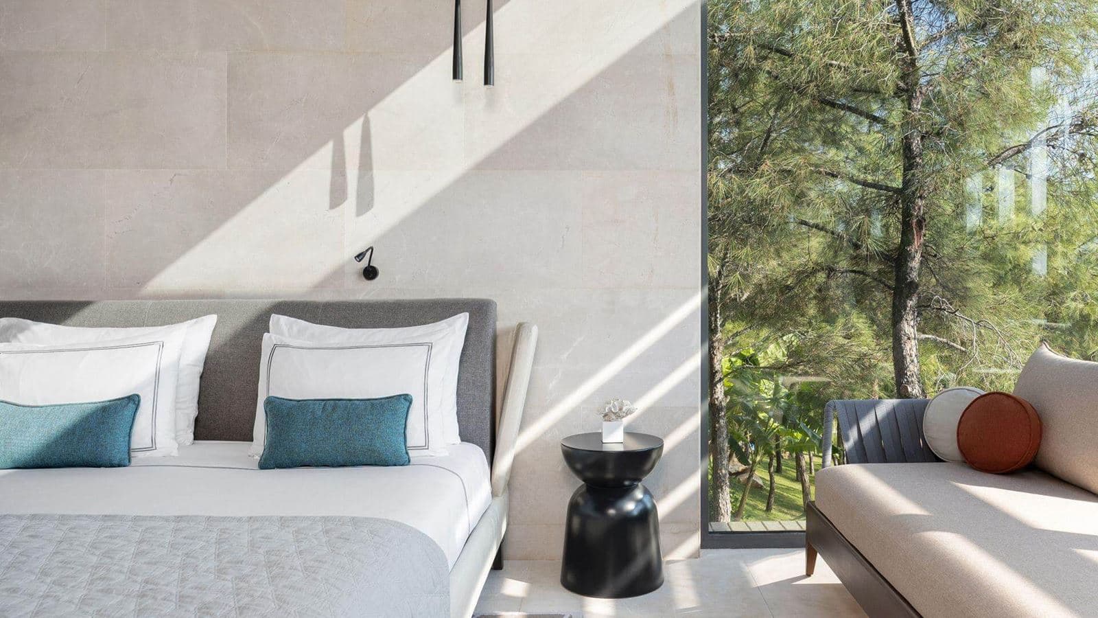 rooms-forest-room