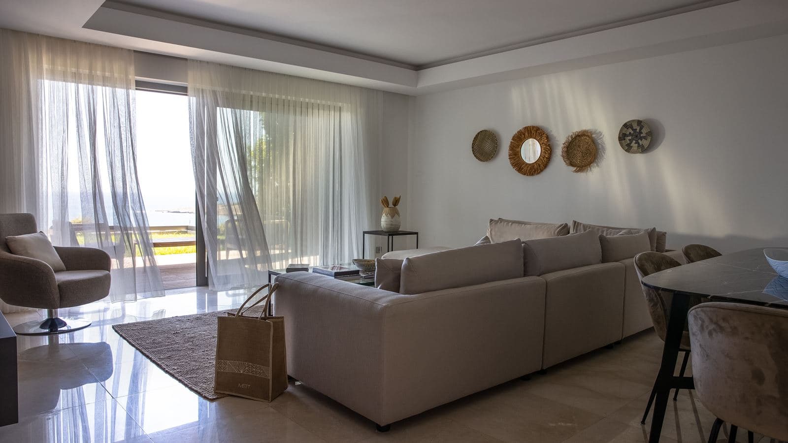 rooms-3-bedroom-sea-view-suite
