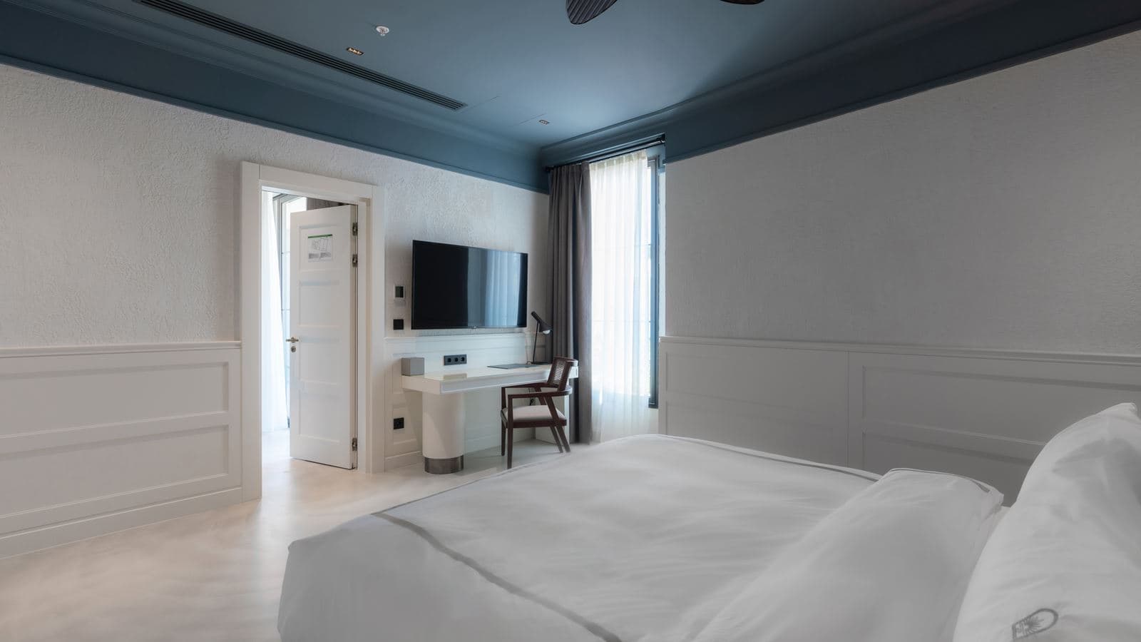 rooms-two-bedroom-beachfront-suite