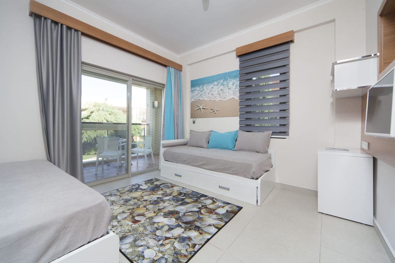 rooms-suite-room