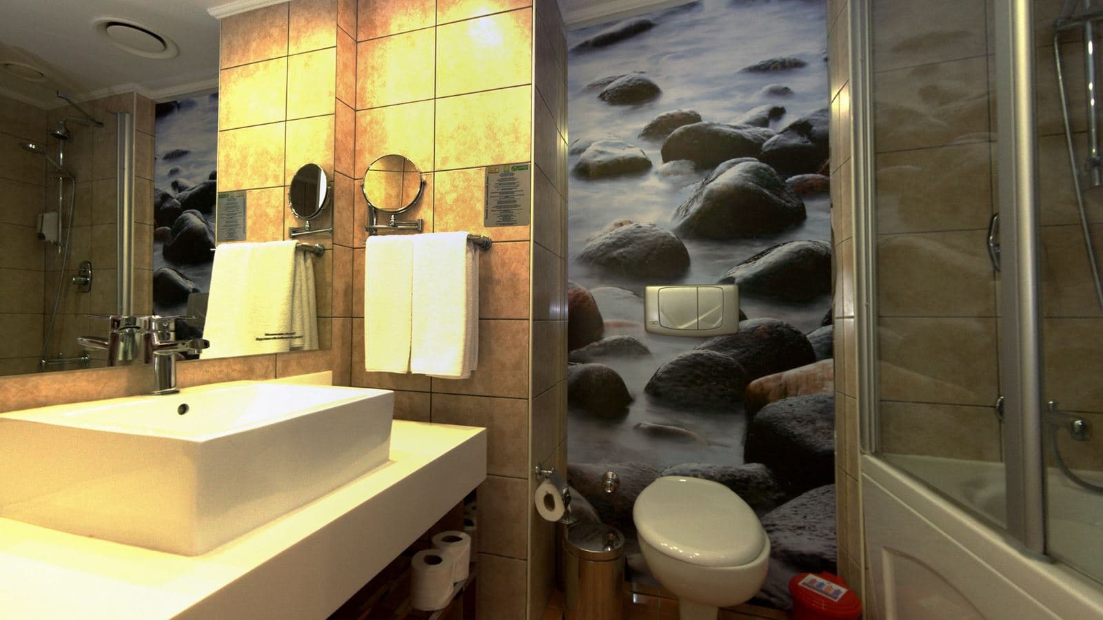 rooms-suite-room