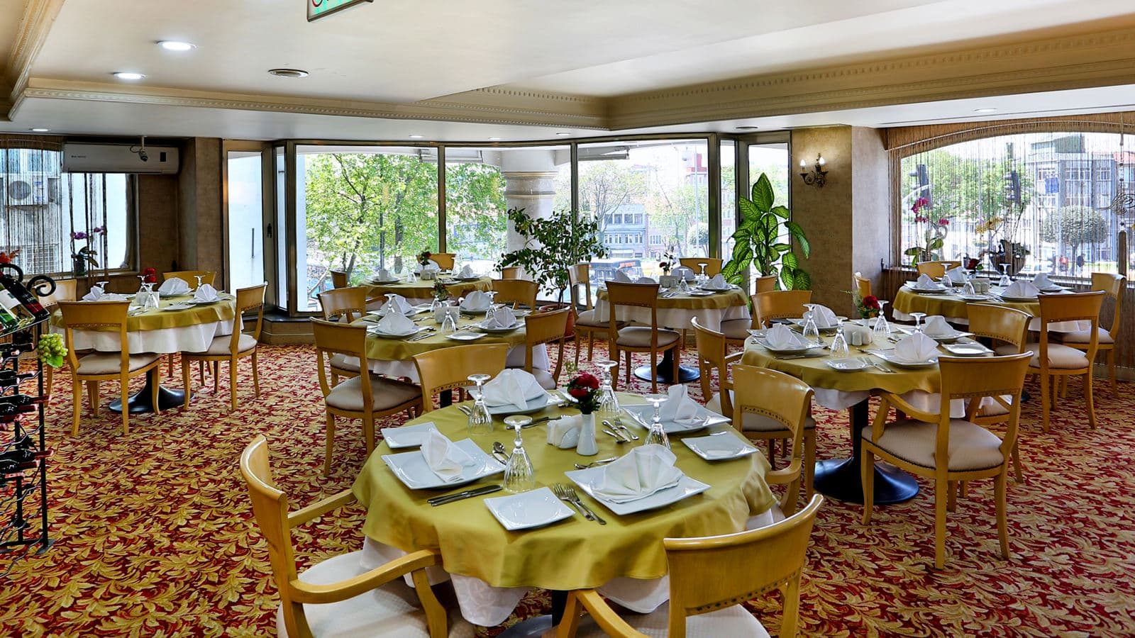 restaurants-restaurants