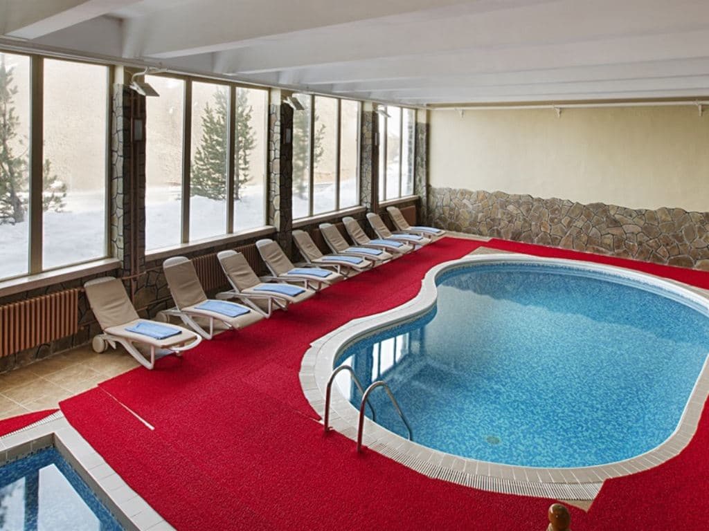 pools-indoor-pool