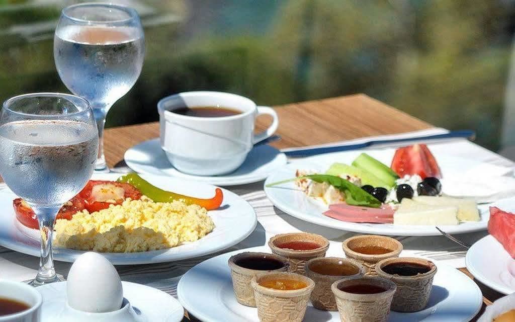restaurants-azur-restaurant