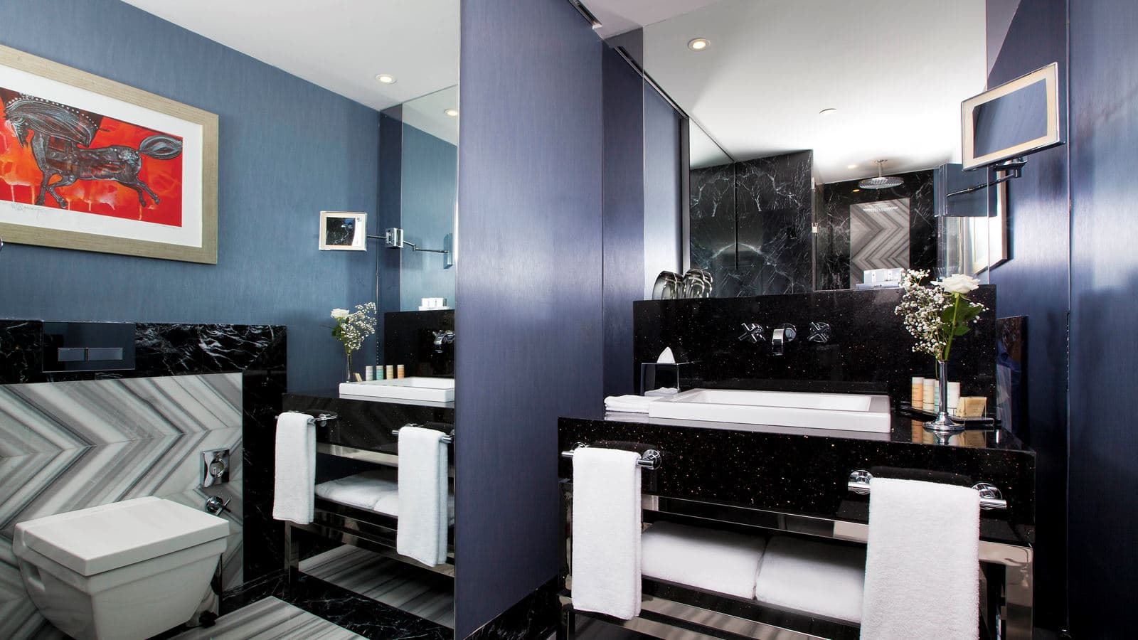rooms-standard-room-city-view
