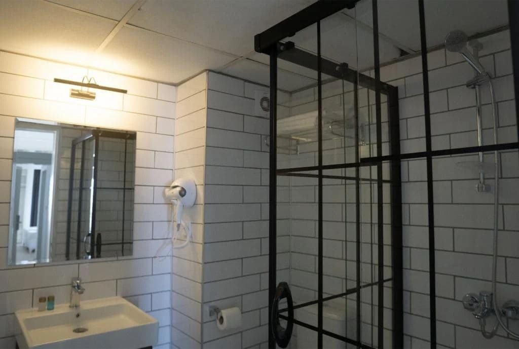 rooms-standard-room