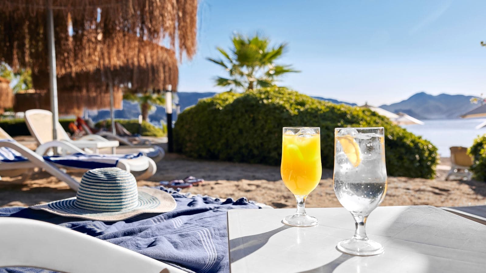 bars-azur-beach-bar