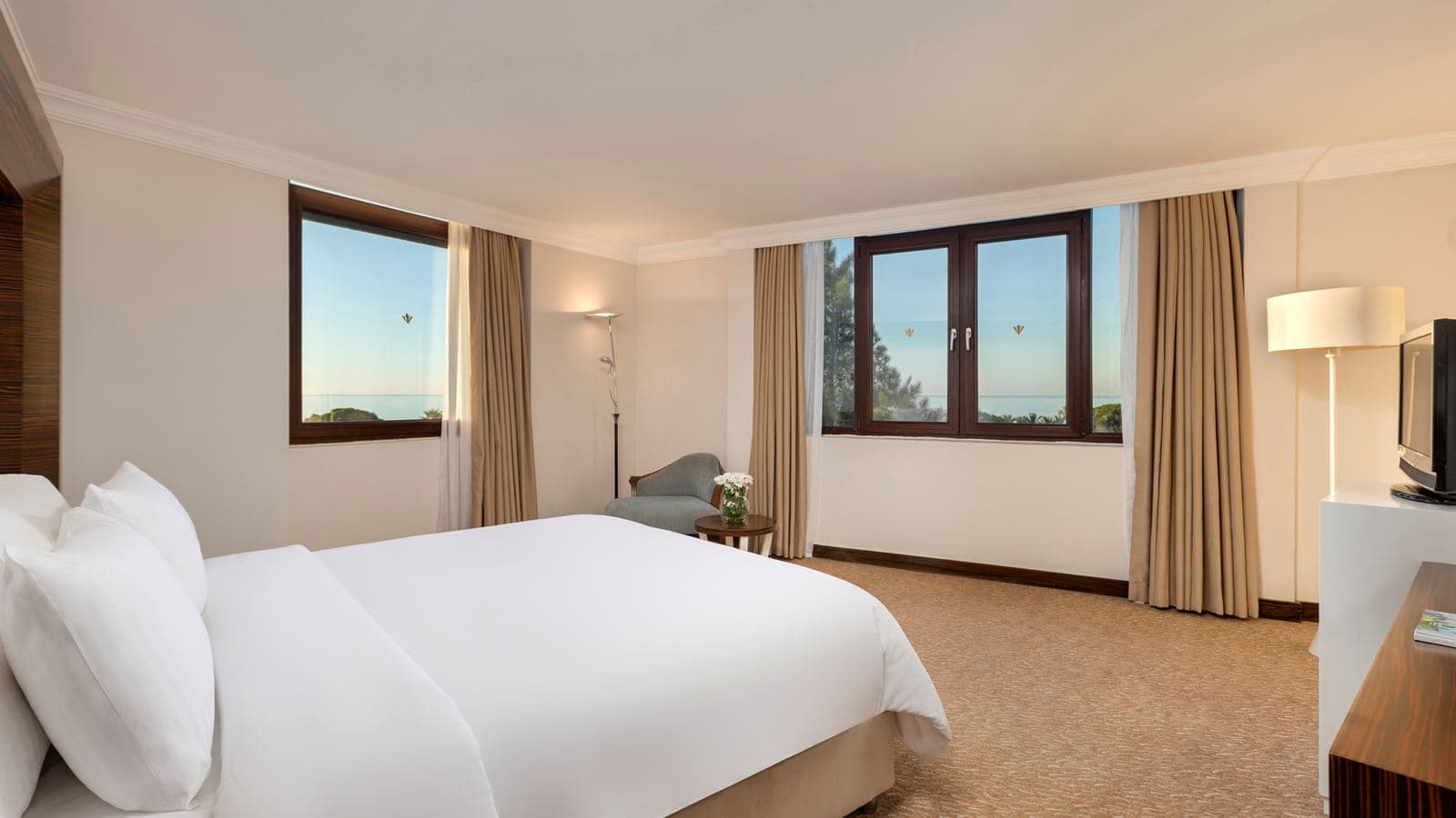 rooms-jacuzzi-suite