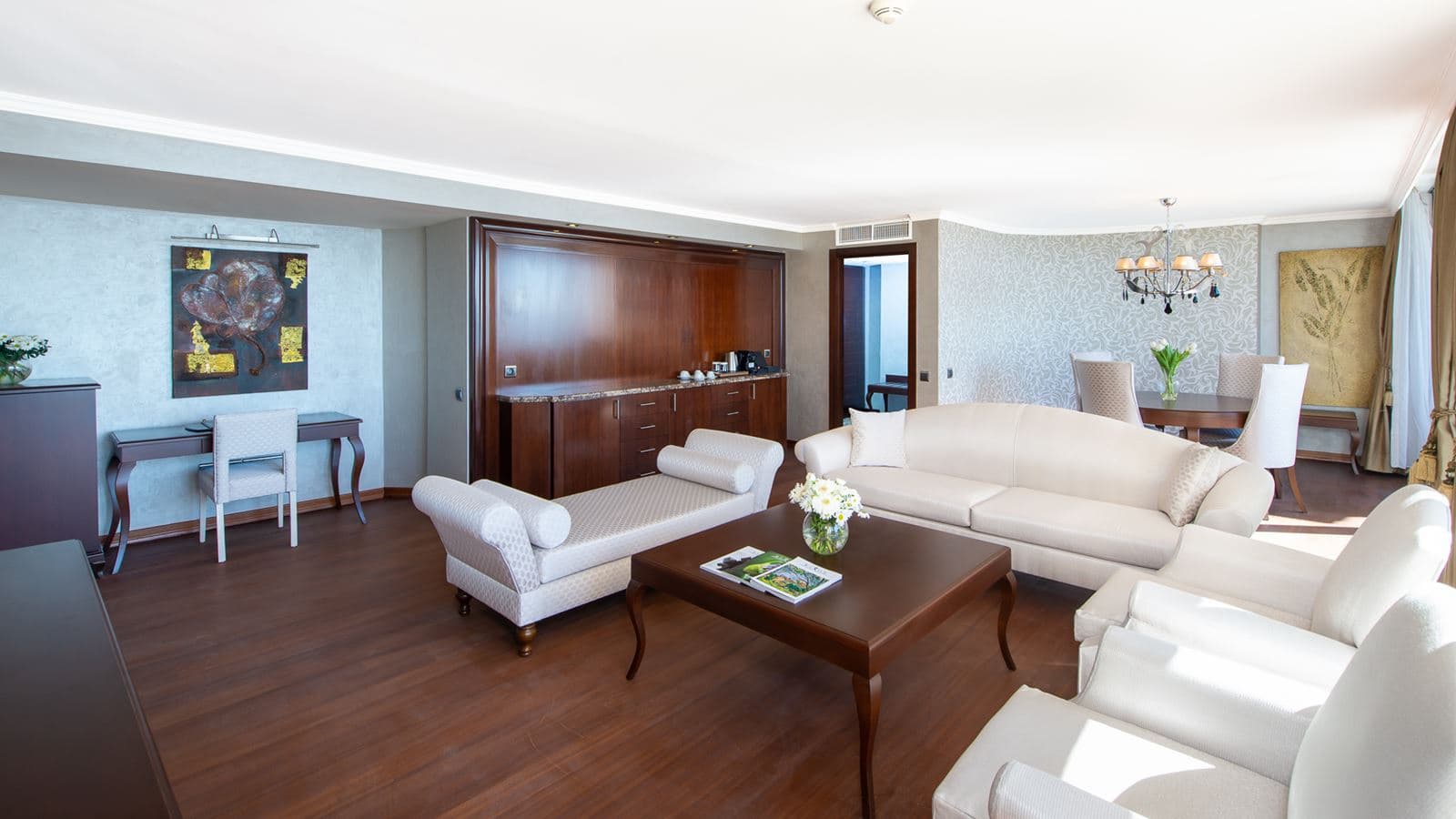 rooms-king-suite