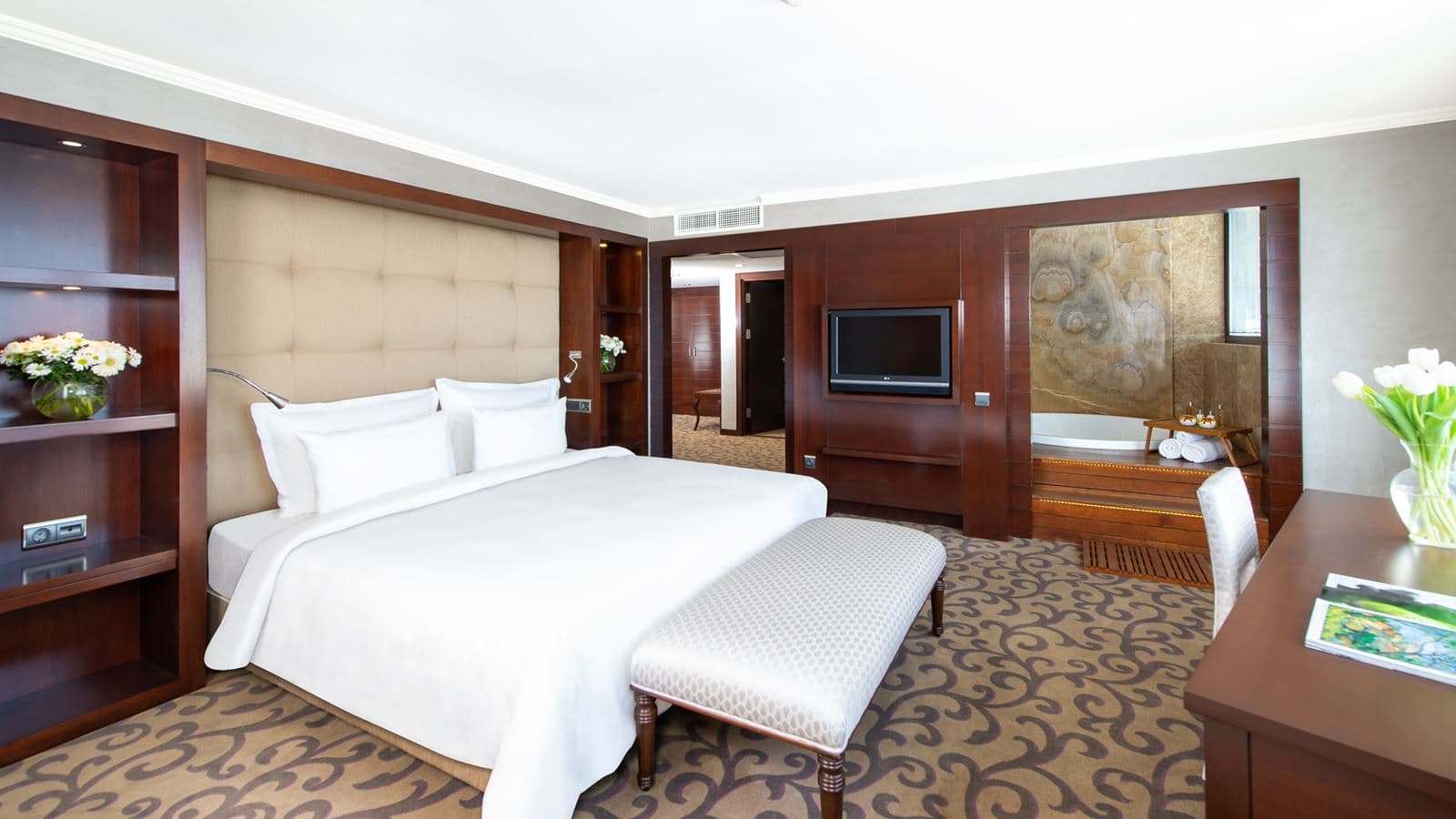 rooms-king-suite