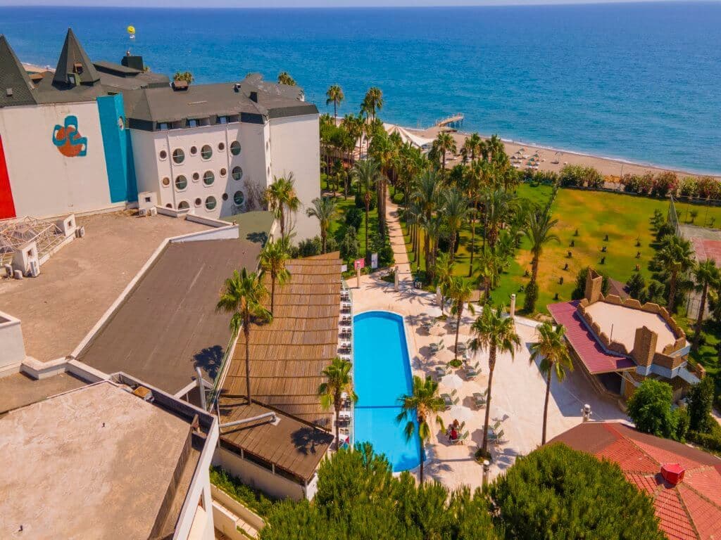 pools-outdoor-pool