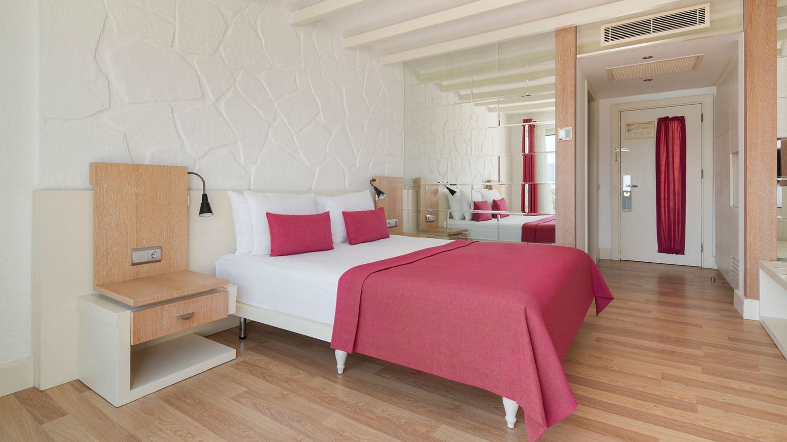 rooms-standard-double-or-twin-room-without-balcony-for-sole-use