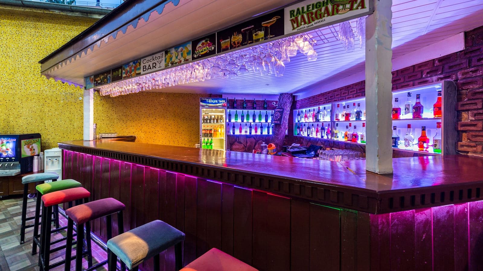 bars-pool-bar