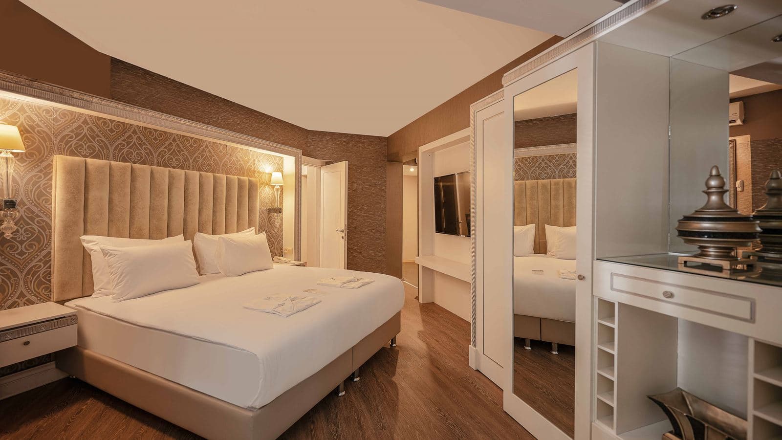 rooms-king-suite