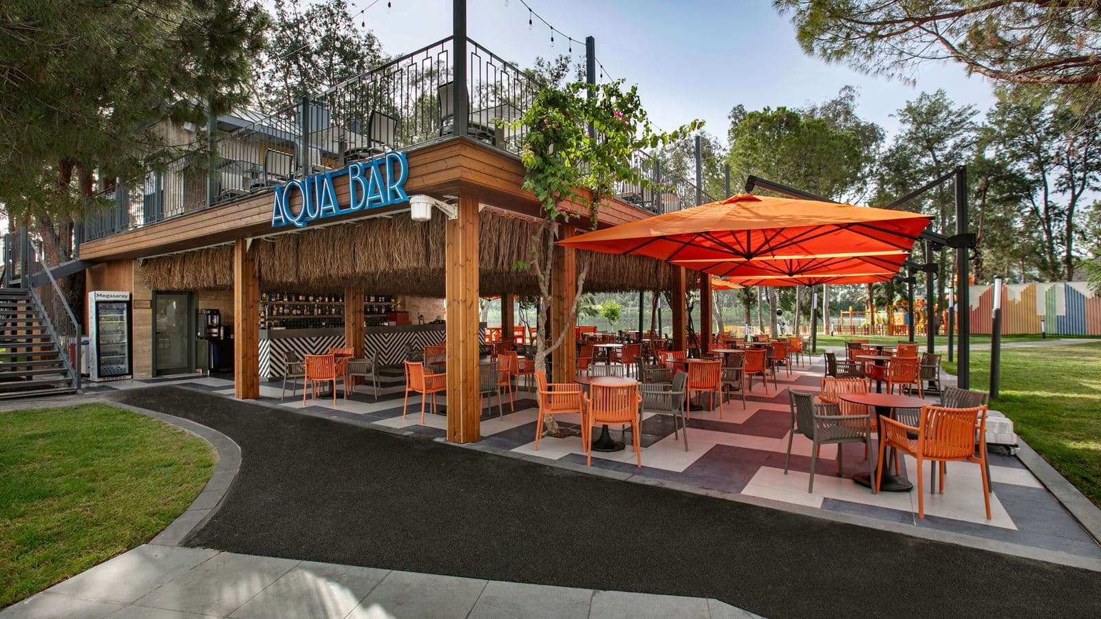 bars-aqua-bar
