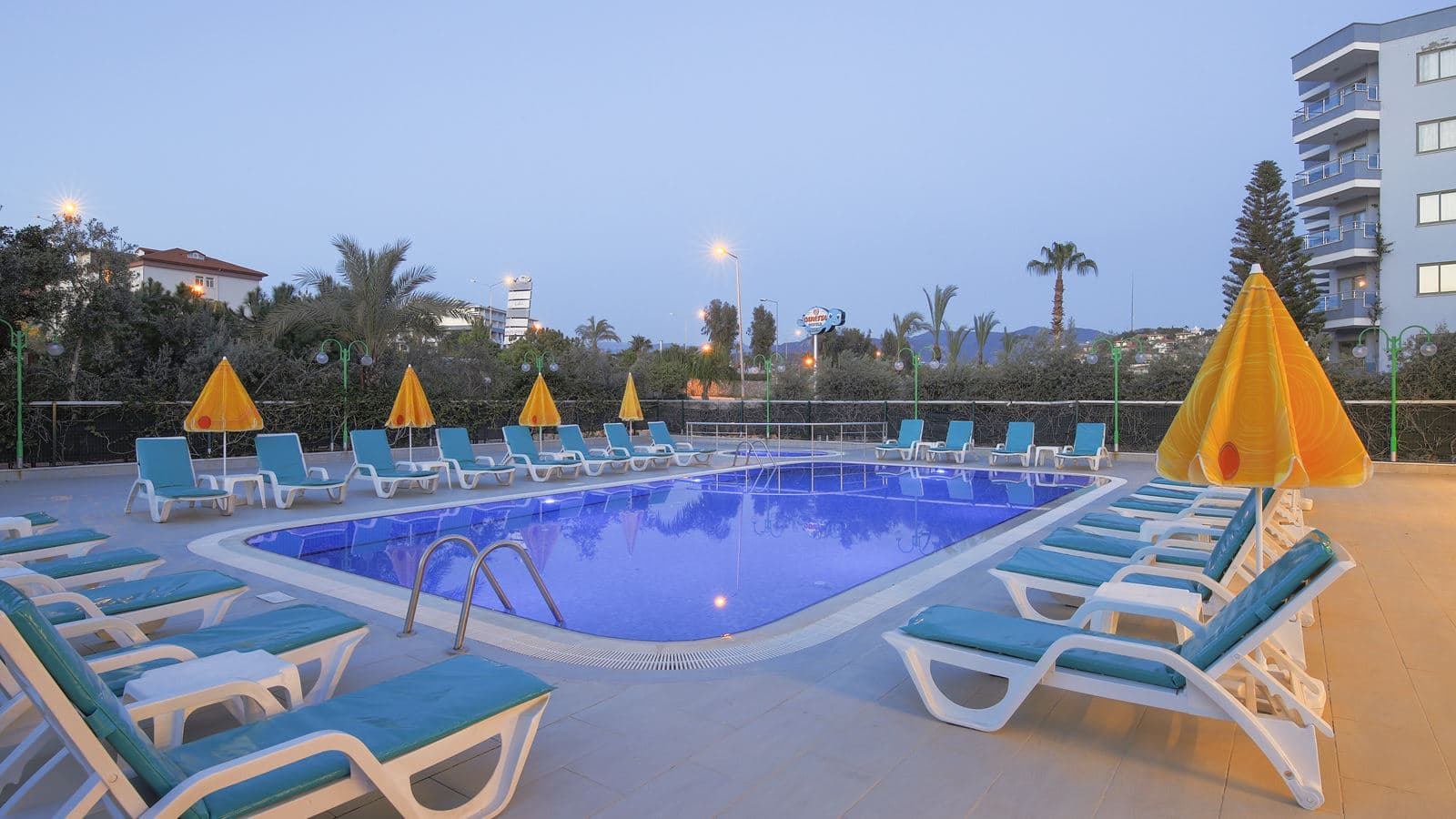 pools-outdoor-pool