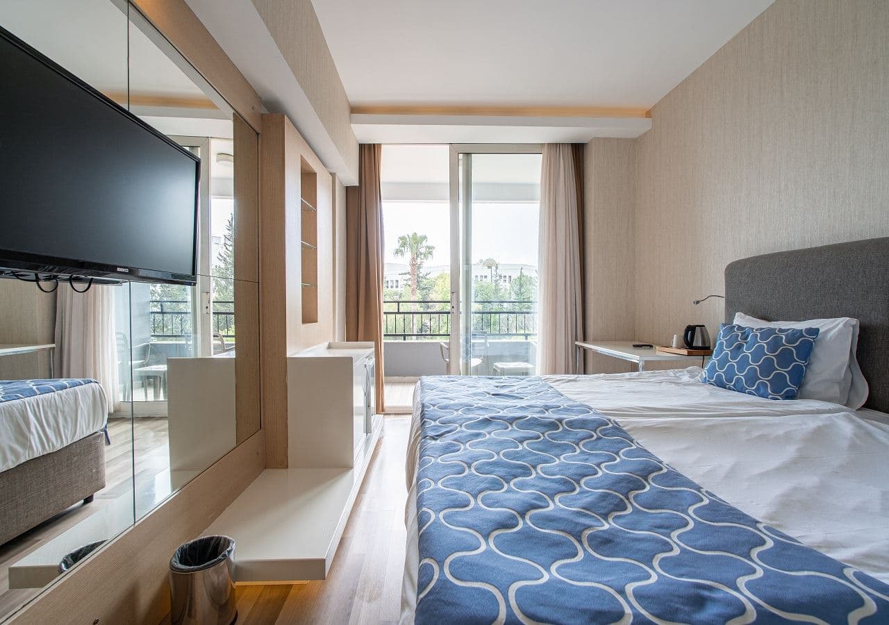 rooms-main-building-land-view-room