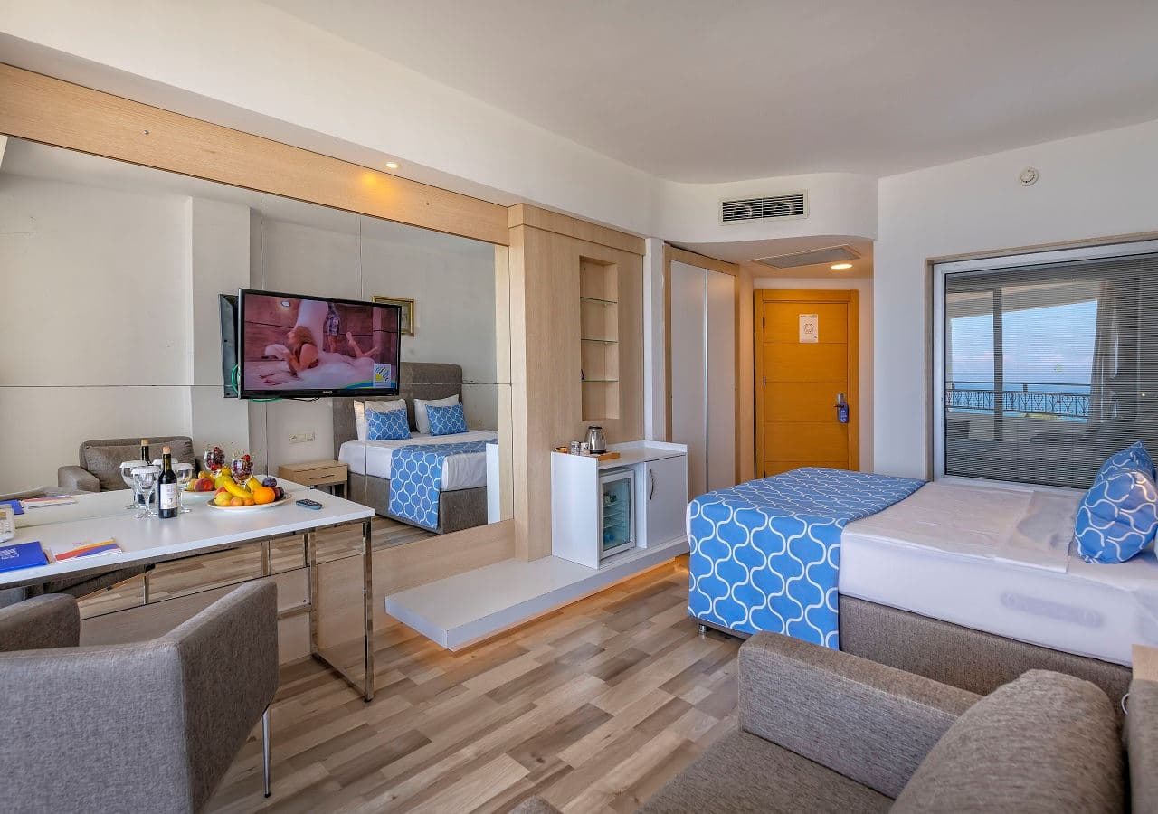 rooms-main-building-sea-view-room