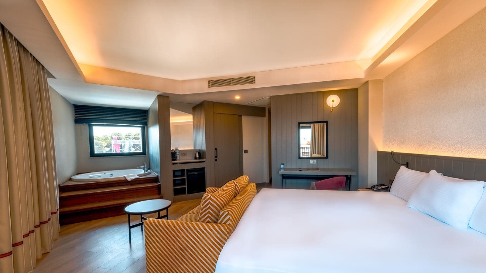 rooms-deluxe-room-with-jakuzi