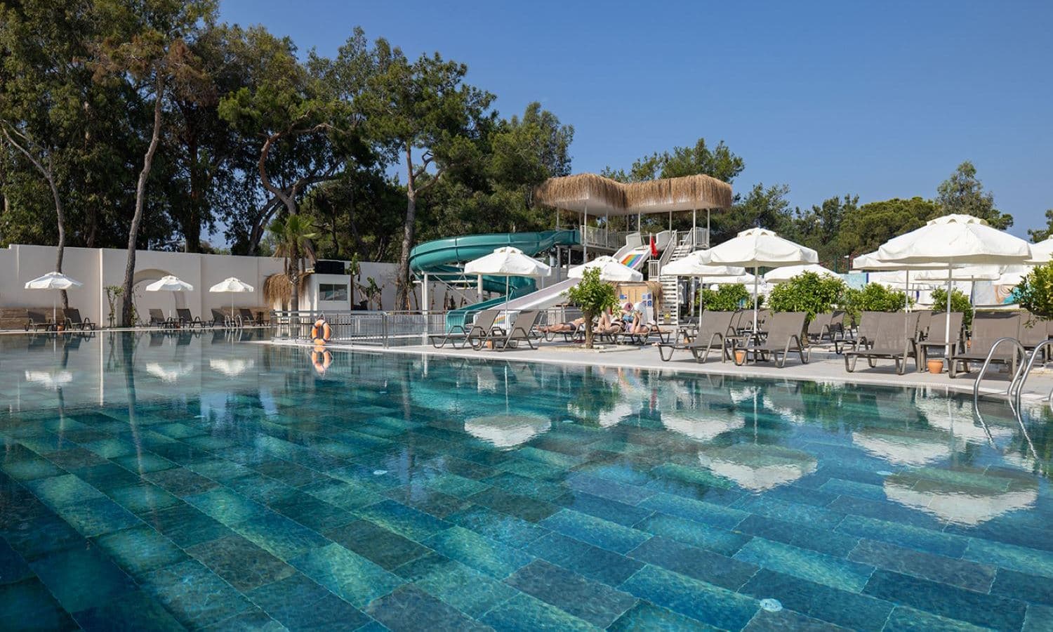 pools-outdoor-pool