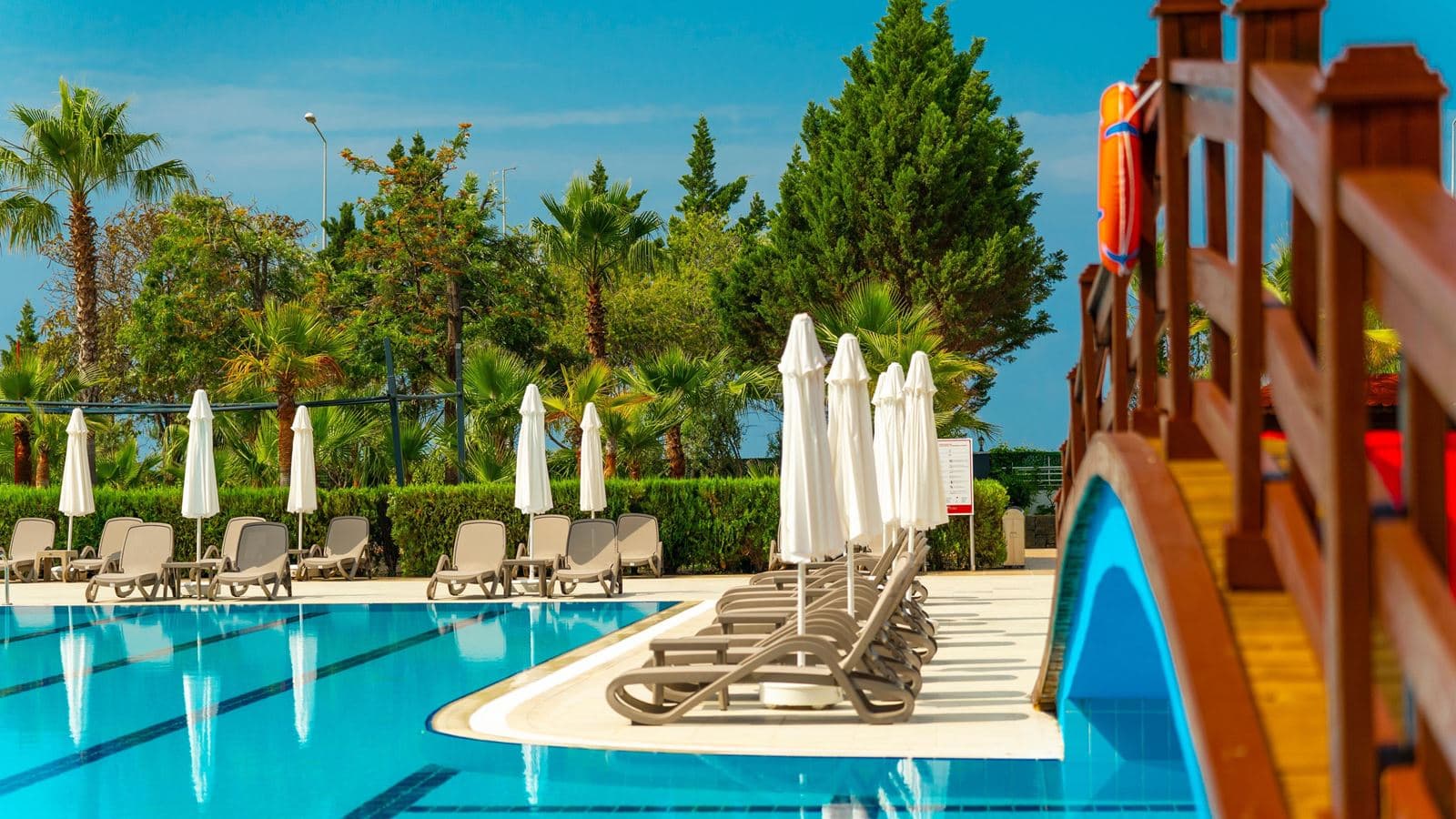 pools-outdoor-pool