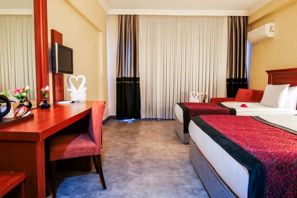rooms-large-side-sea-view