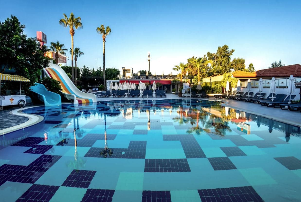 pools-outdoor-pool