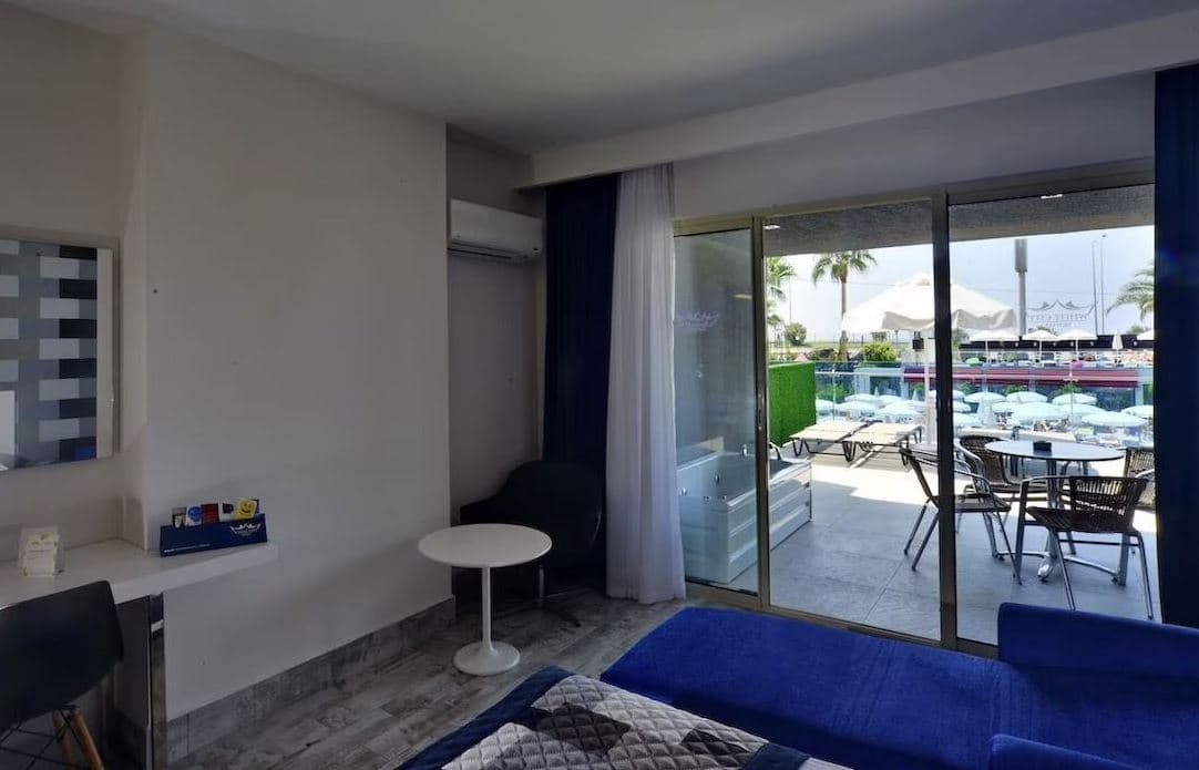 rooms-premium-room-with-terrace