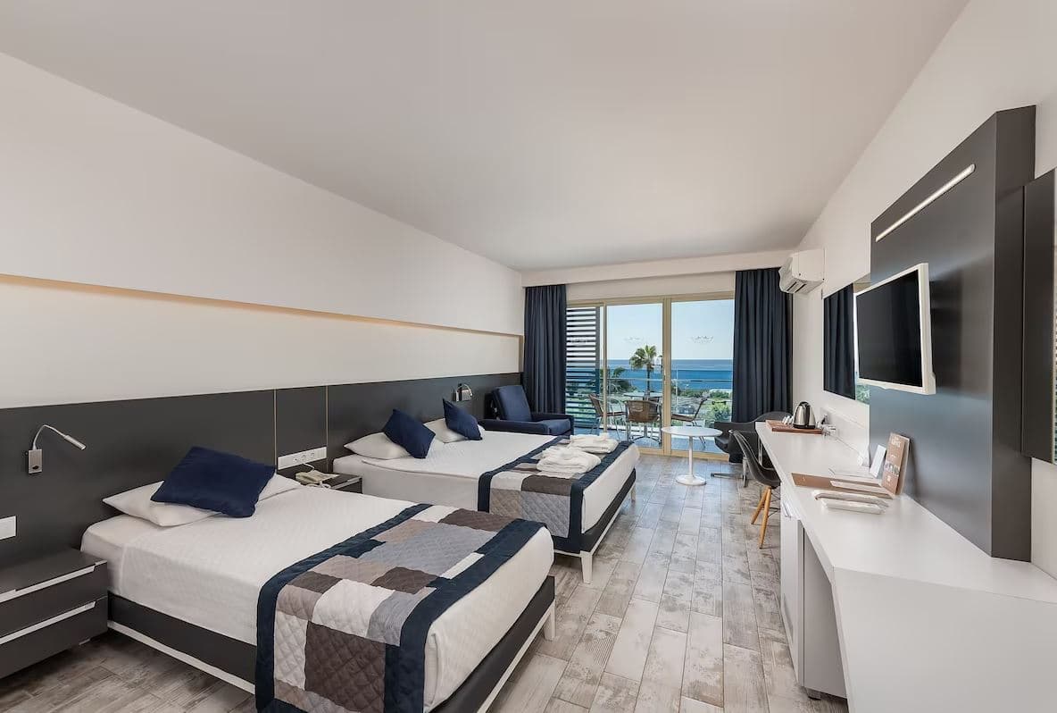 rooms-large-room
