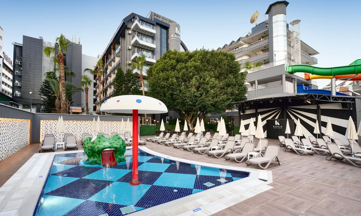 pools-outdoor-childrens-pool