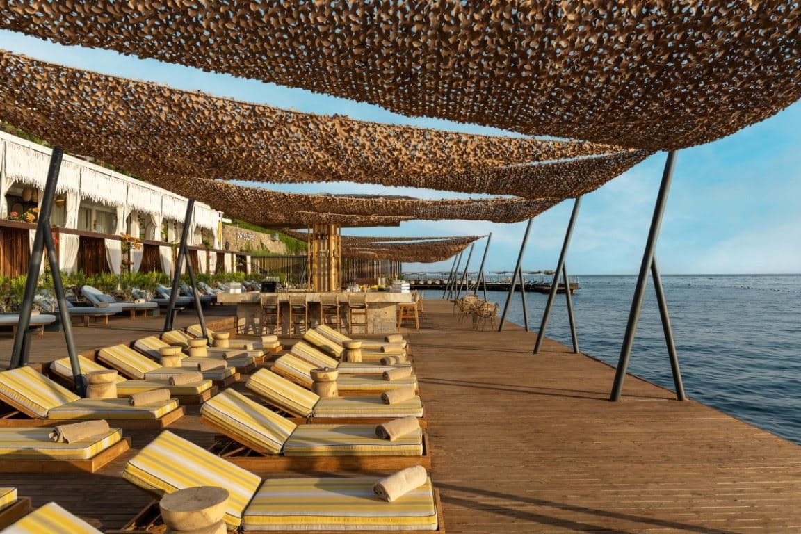 bars-b-beach-bar