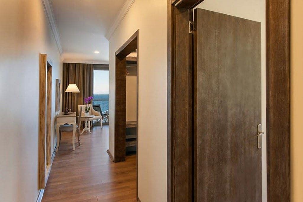 rooms-family-room