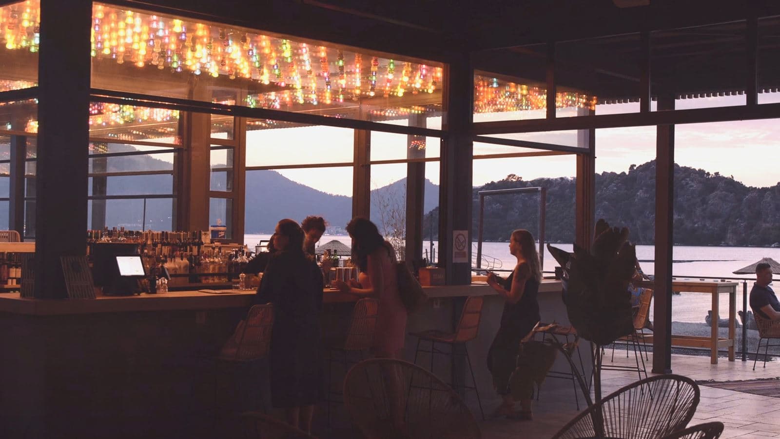 bars-captain-cook-bar
