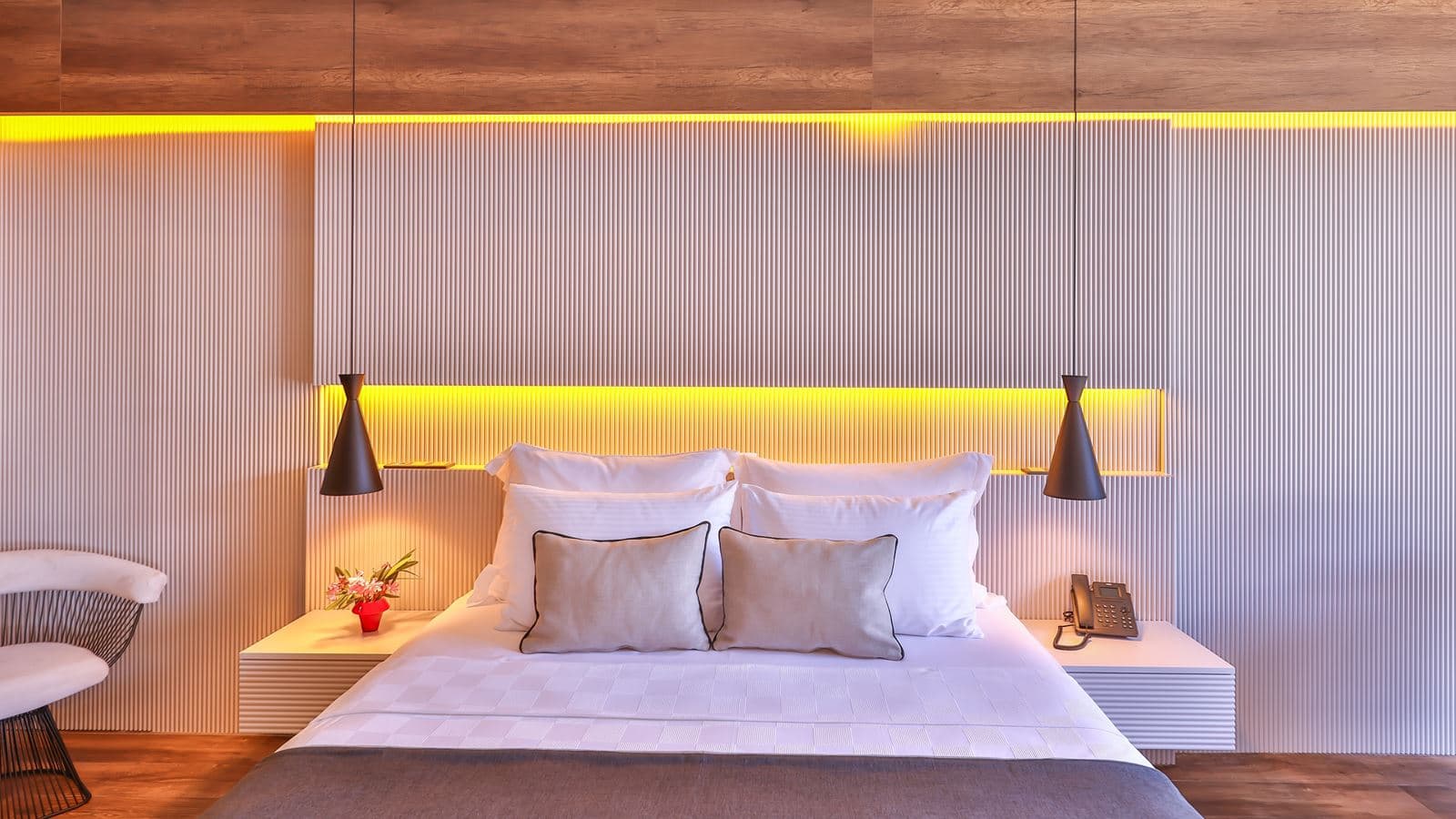 rooms-executive-room-with-pool-and-partial-sea-view