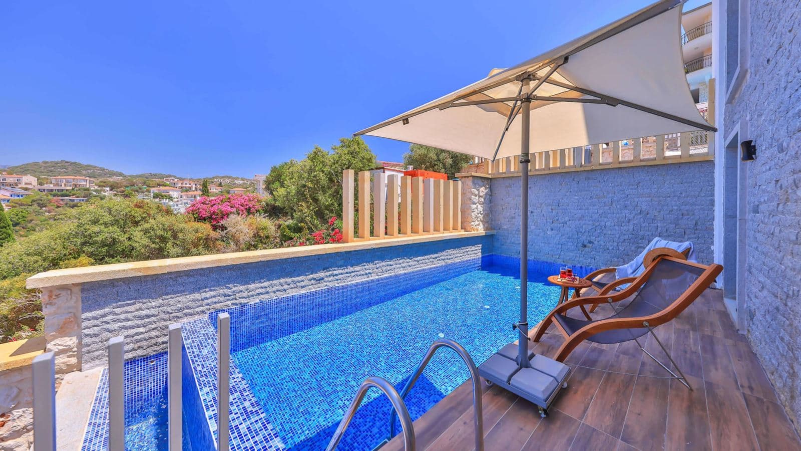 rooms-premium-room-with-private-pool