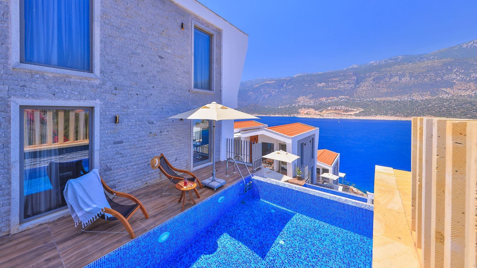 rooms-premium-room-with-private-pool