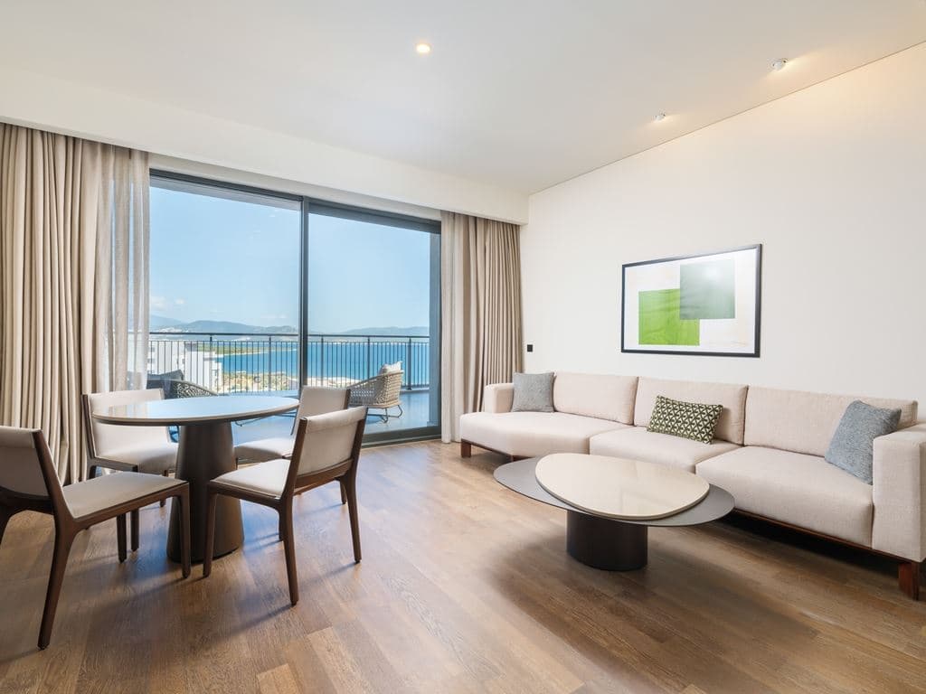 rooms-penthouse-suite-with-2-bedrooms-sea-view-2+1--community-zone-