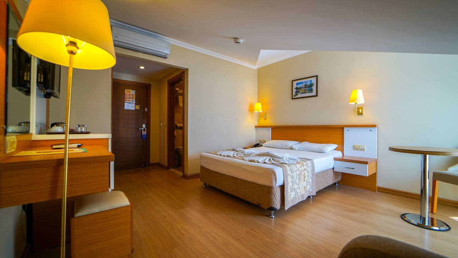 rooms-standard-room