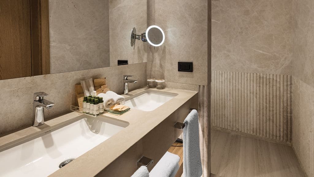 rooms-corner-suite