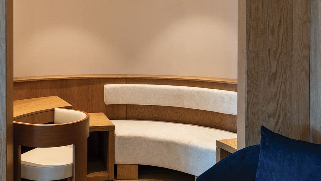 rooms-corner-suite