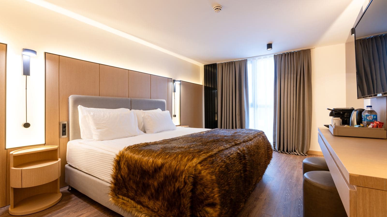 rooms-king-suite