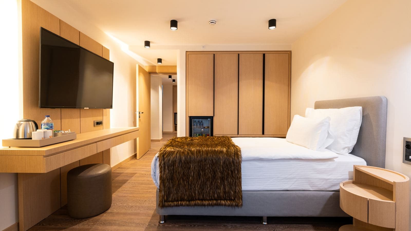 rooms-king-suite