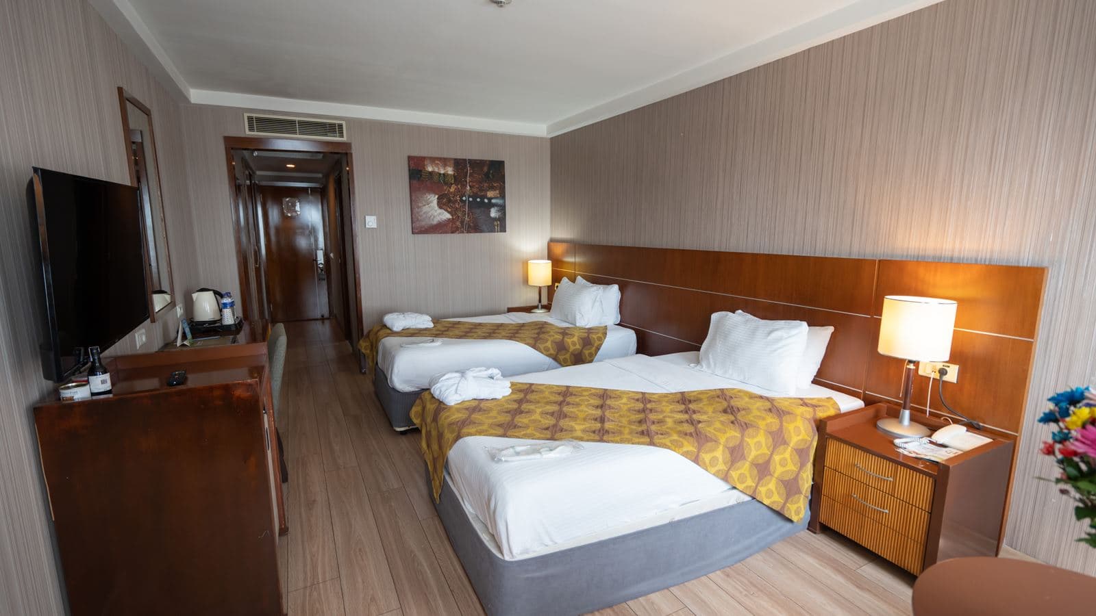 rooms-standard-room
