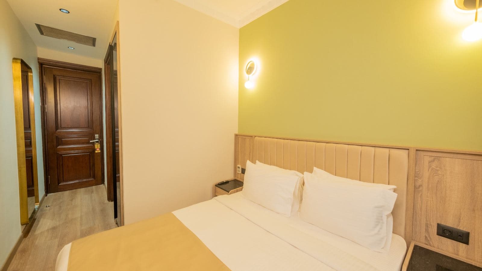 rooms-economy-room