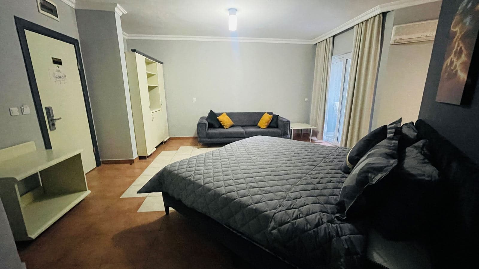 rooms-family-rooms